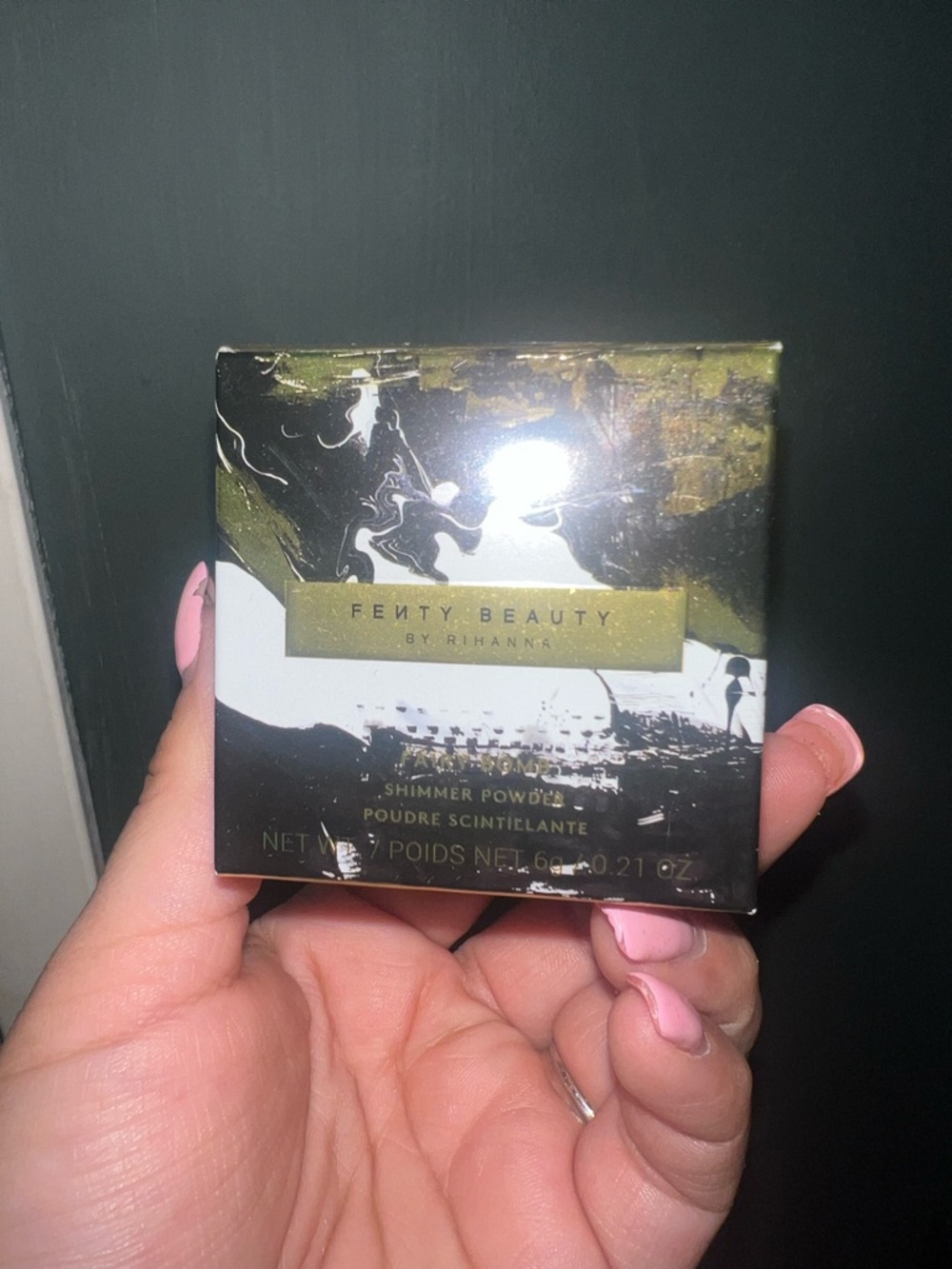 Fenty Beauty Shimmer Powder Highlighter - trophy wife